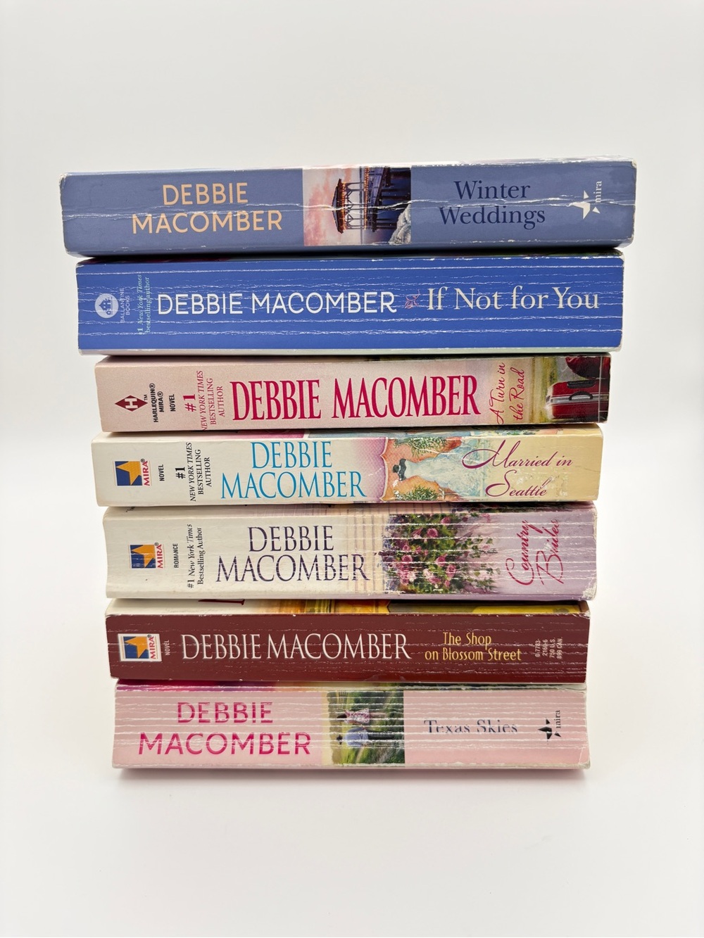 Bundle of seven Debbie Macomber Novels - Softcover Paperback Books